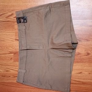 New York & Company Hampton 4” Khaki Shorts 12